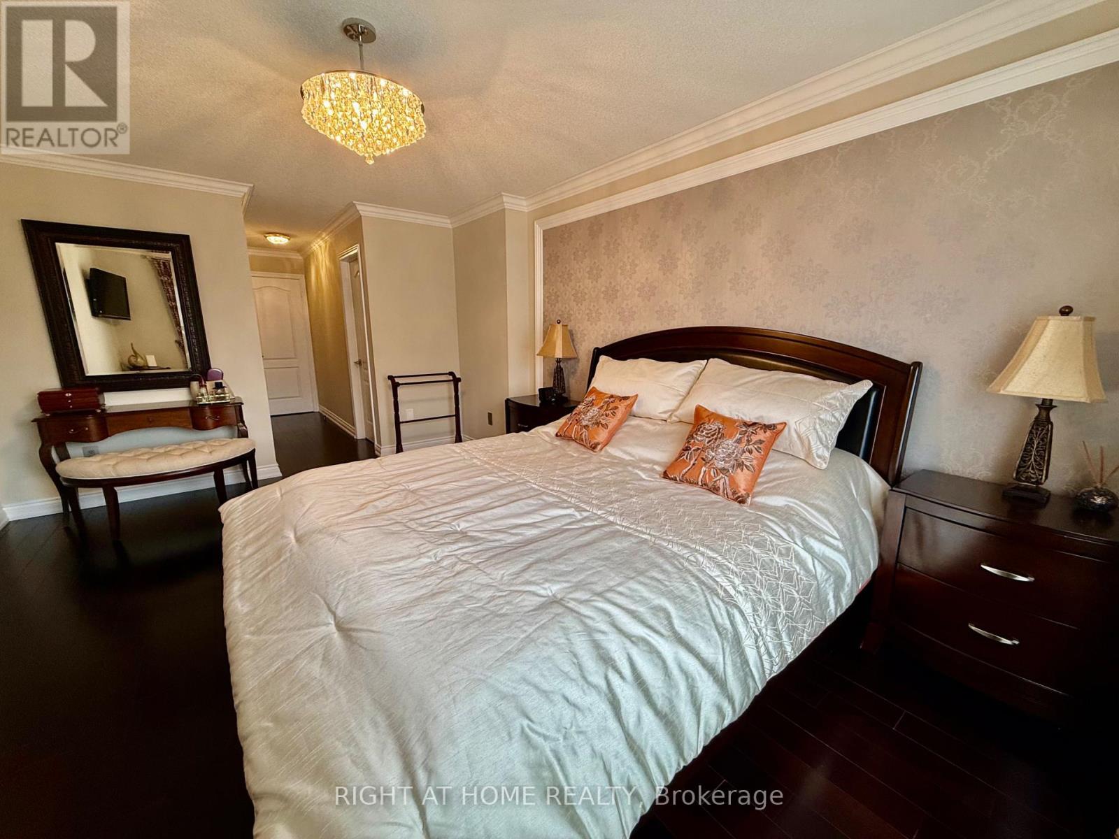 129 FOUR SEASONS CRESCENT - 20