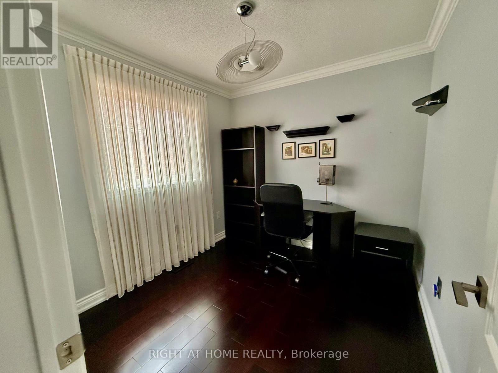 129 FOUR SEASONS CRESCENT - 29