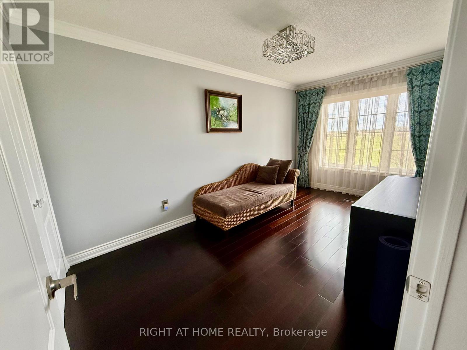 129 FOUR SEASONS CRESCENT - 31