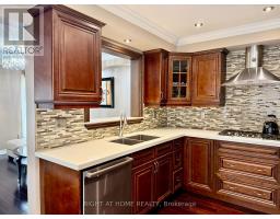 129 Four Seasons Crescent, East Gwillimbury, ON L9N0C2 Photo 11