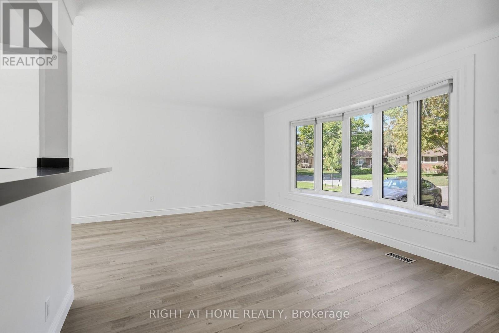 49 BEVERLY CRESCENT, Welland (N. Welland) — photo 3