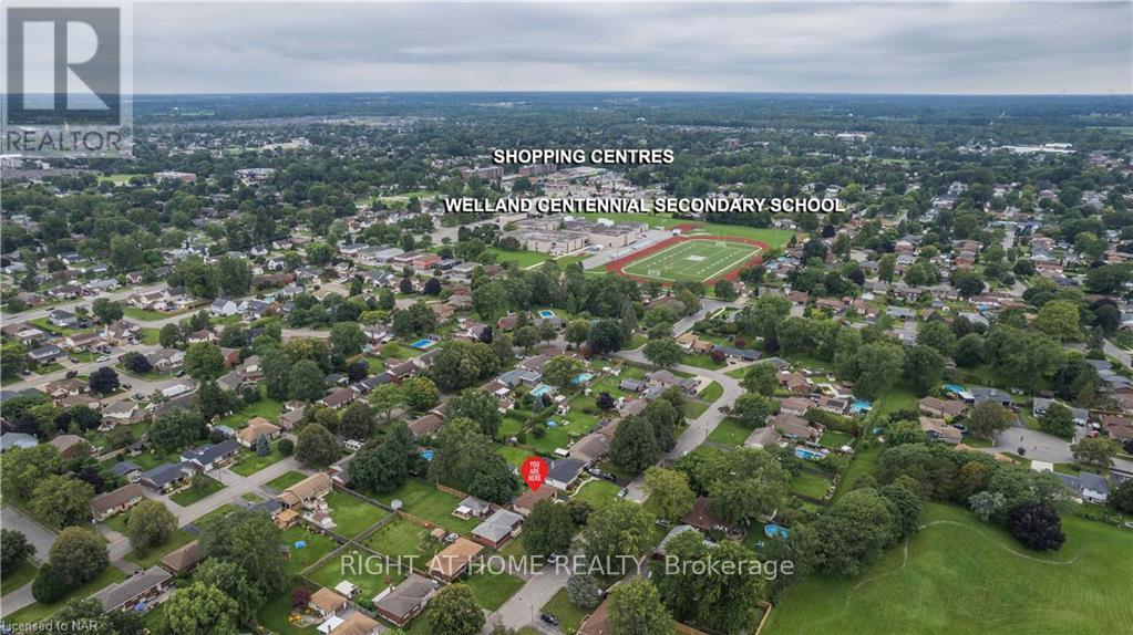 49 BEVERLY CRESCENT - 42