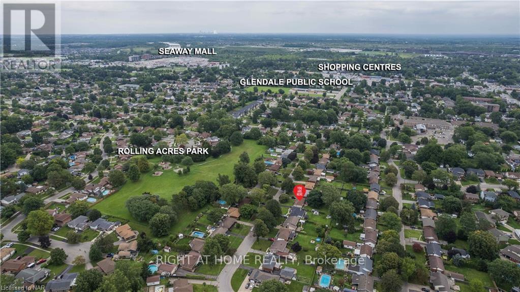 49 BEVERLY CRESCENT - 44