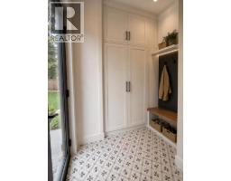 2pc Bathroom - 640 37 Street Sw, Calgary, AB T3C1R9 Photo 6