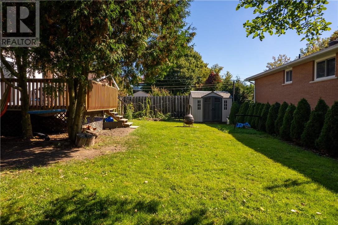 816 Danforth Avenue - Image 34