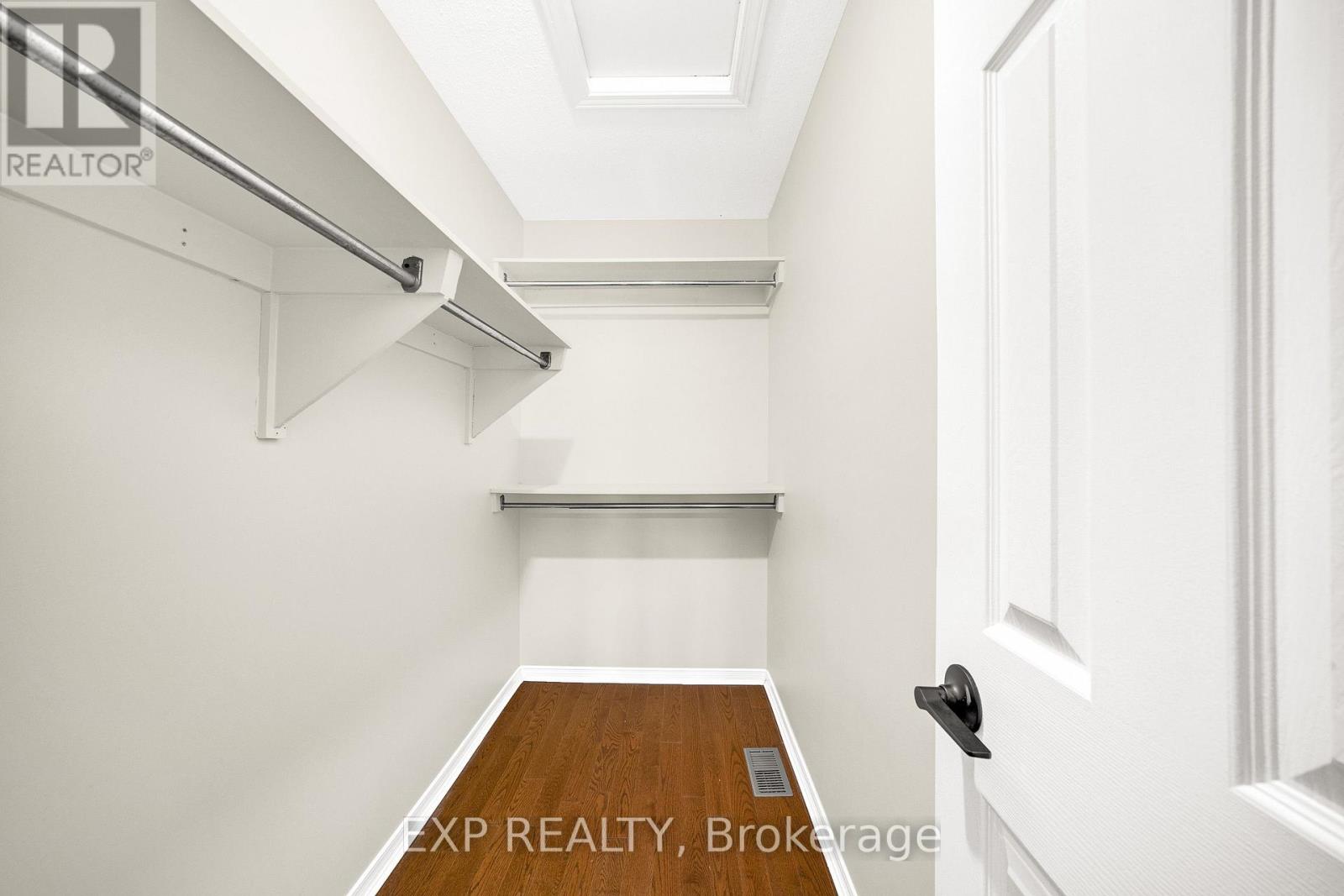 105 SOUTHPORT DRIVE - Image 24