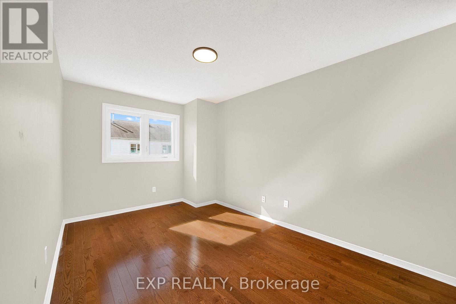 105 SOUTHPORT DRIVE - Image 27