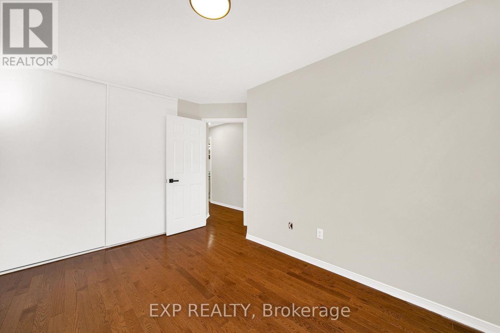 105 SOUTHPORT DRIVE - Image 28