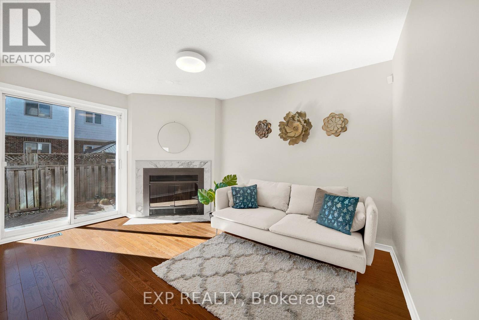 105 SOUTHPORT DRIVE, Ottawa — photo 8