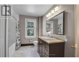 8253 Russell Road, Ottawa, ON K4B1J1 Photo 12