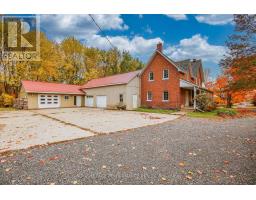 8253 Russell Road, Ottawa, ON K4B1J1 Photo 26