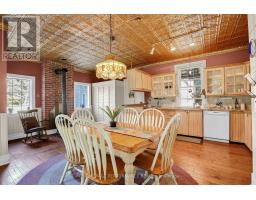 8253 Russell Road, Ottawa, ON K4B1J1 Photo 9