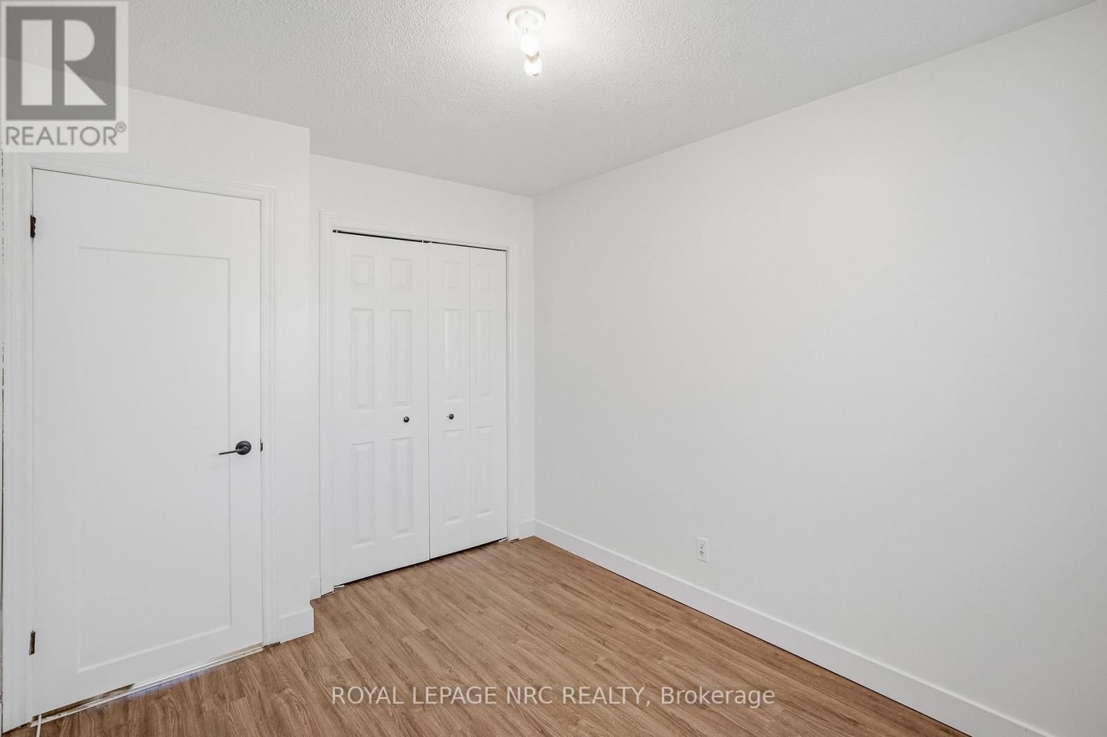 6033 WILDROSE CRESCENT - 14