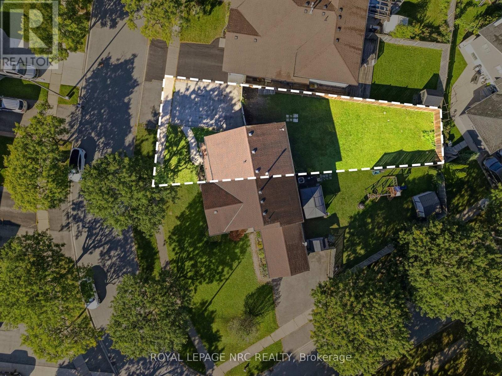 6033 WILDROSE CRESCENT - Image 22