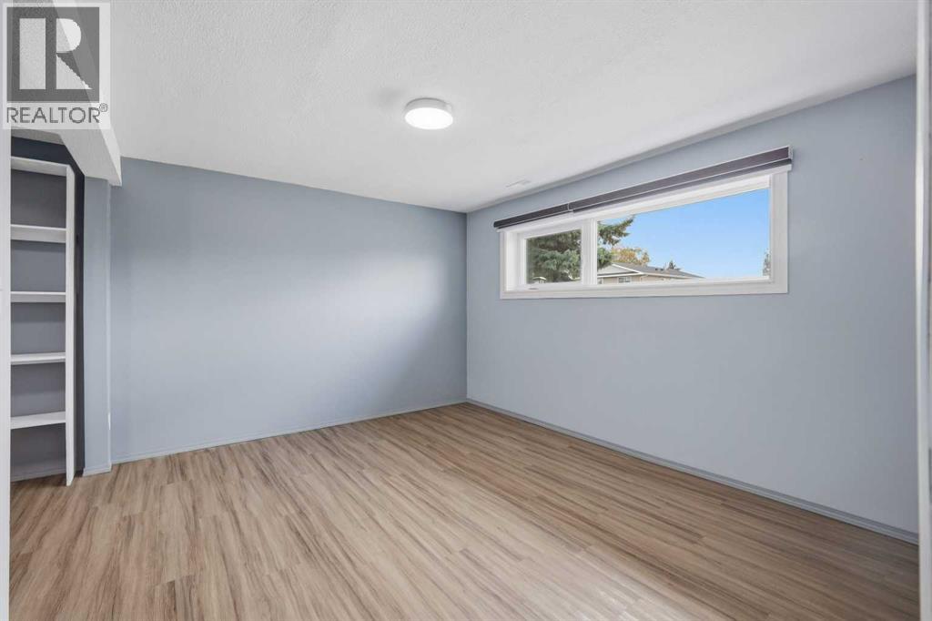 Listing photo – 21 Parkland Drive, Sylvan Lake