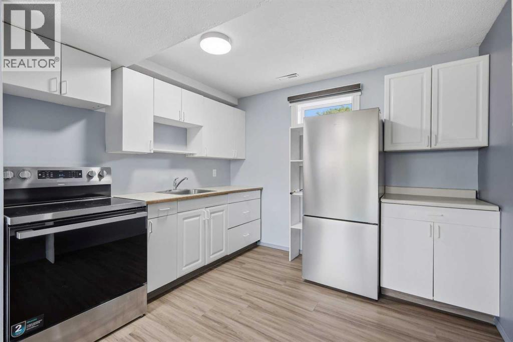 Listing photo – 21 Parkland Drive, Sylvan Lake