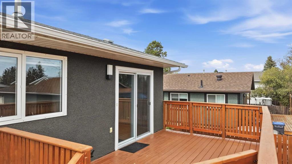 Listing photo – 21 Parkland Drive, Sylvan Lake