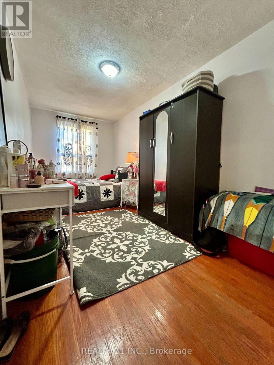 176 LINDEN AVENUE, Toronto (Kennedy Park) — photo 12