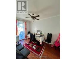 Kitchen - 176 Linden Avenue, Toronto, ON M1K3H8 Photo 7