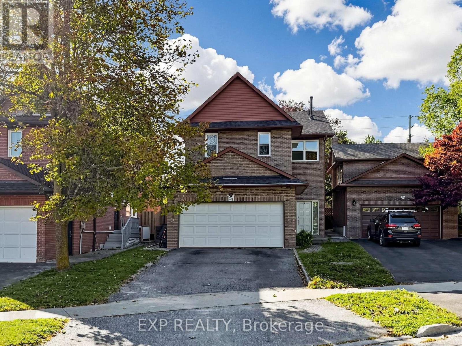 28 LONGFELLOW COURT, Whitby (Pringle Creek)