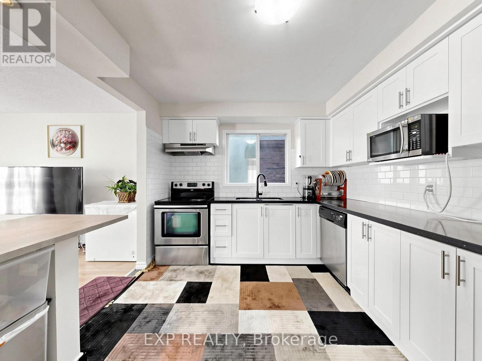28 LONGFELLOW COURT, Whitby (Pringle Creek) — photo 10