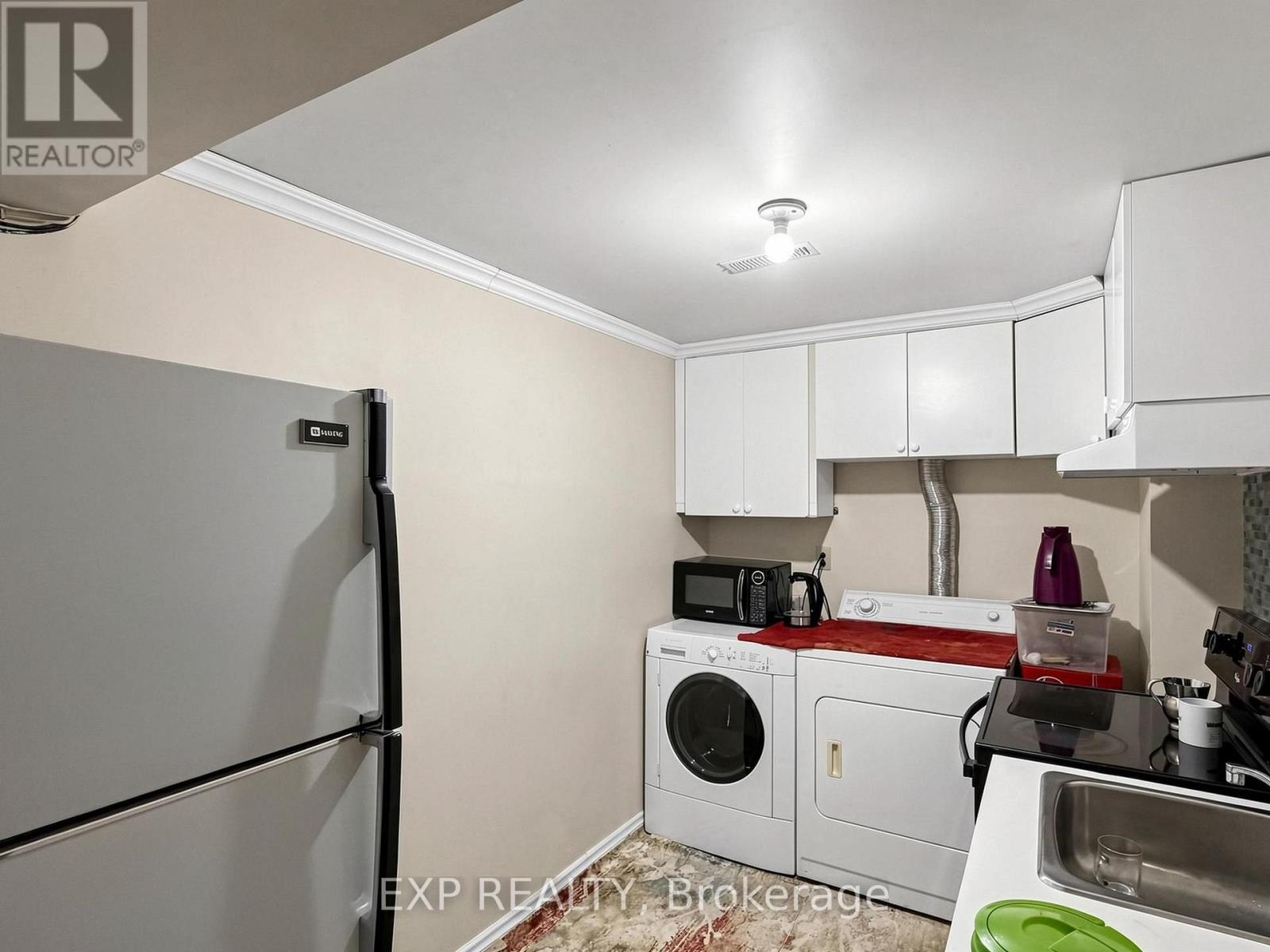 28 LONGFELLOW COURT - 24