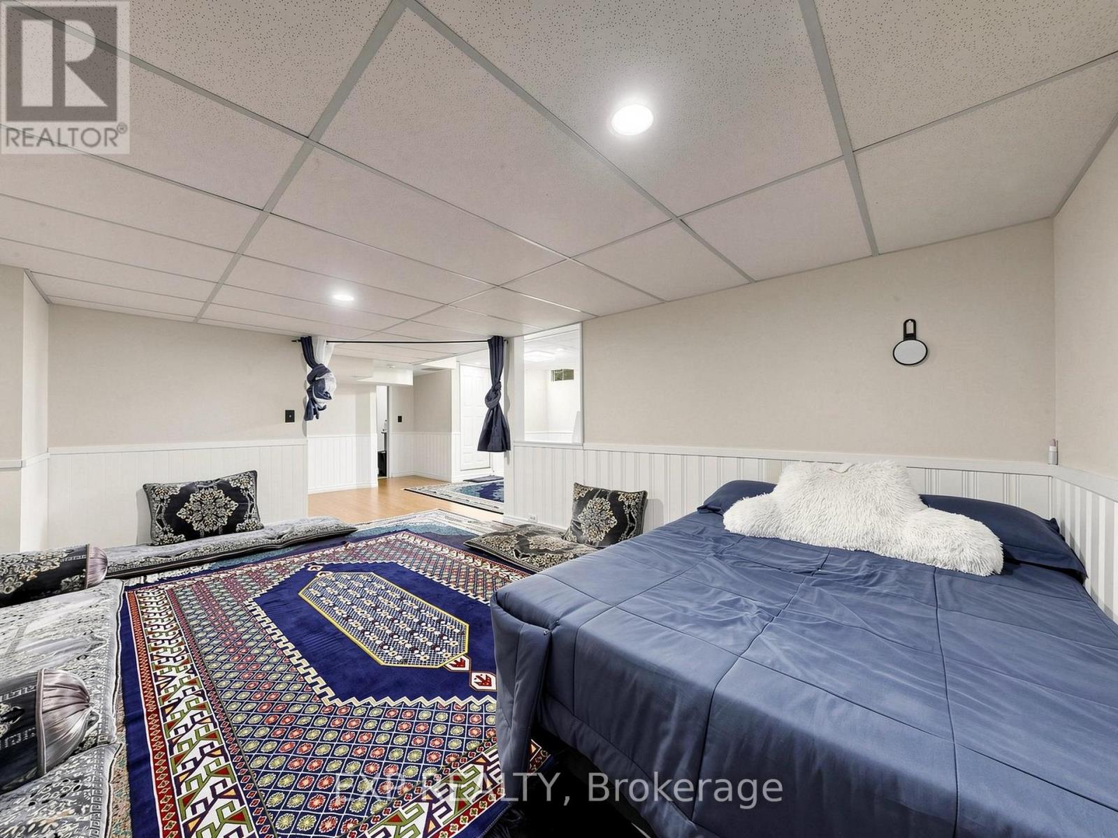 28 LONGFELLOW COURT - 28