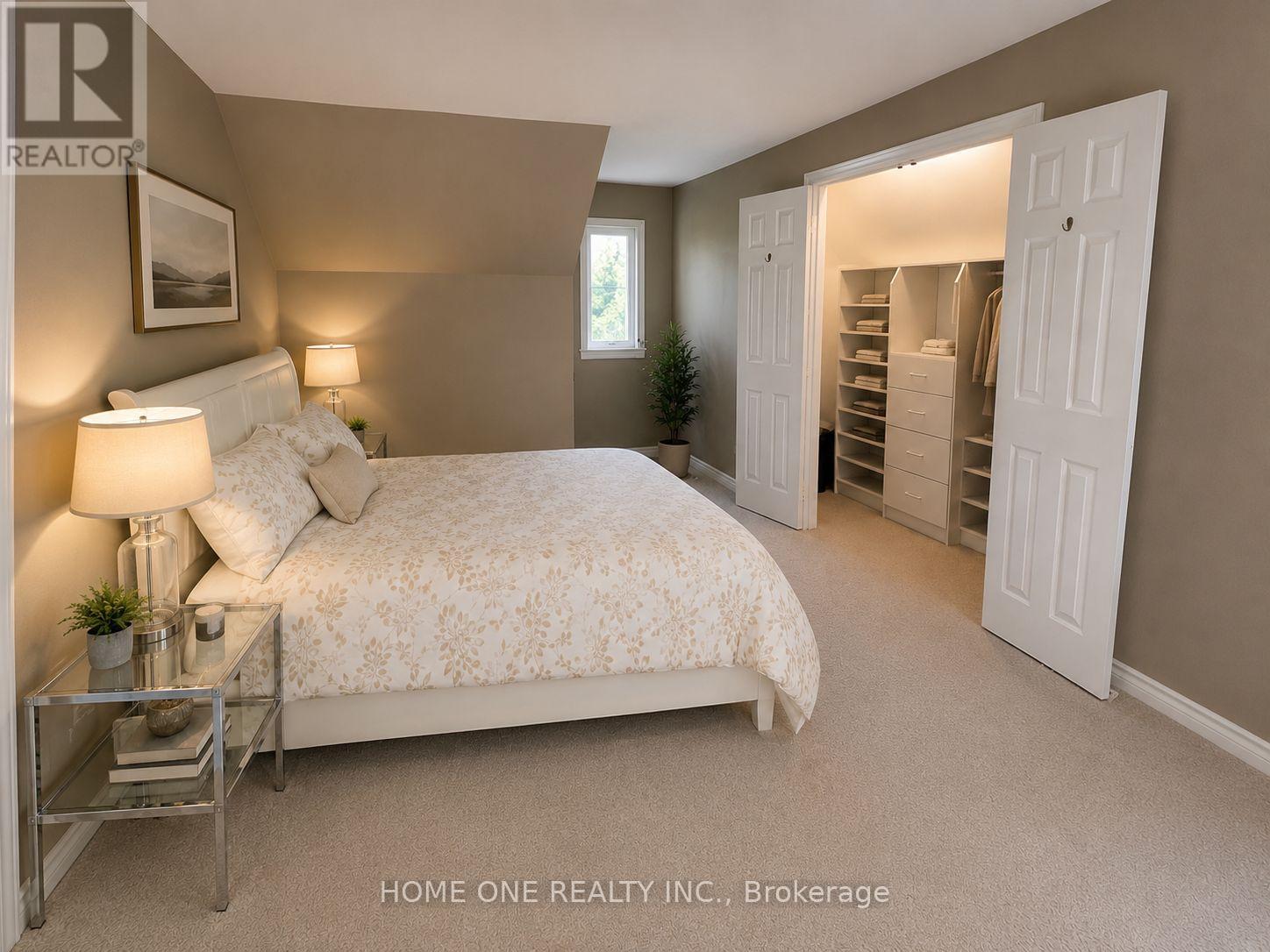 89 REGENT STREET, Richmond Hill (Mill Pond) — photo 2