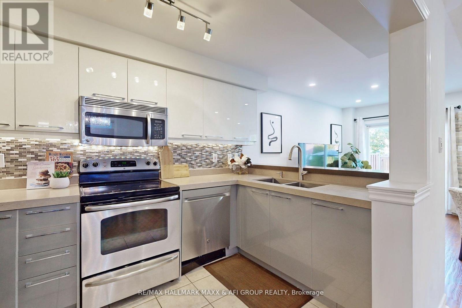 MAIN - 157 AMULET CRESCENT, Richmond Hill (Rouge Woods) — photo 12