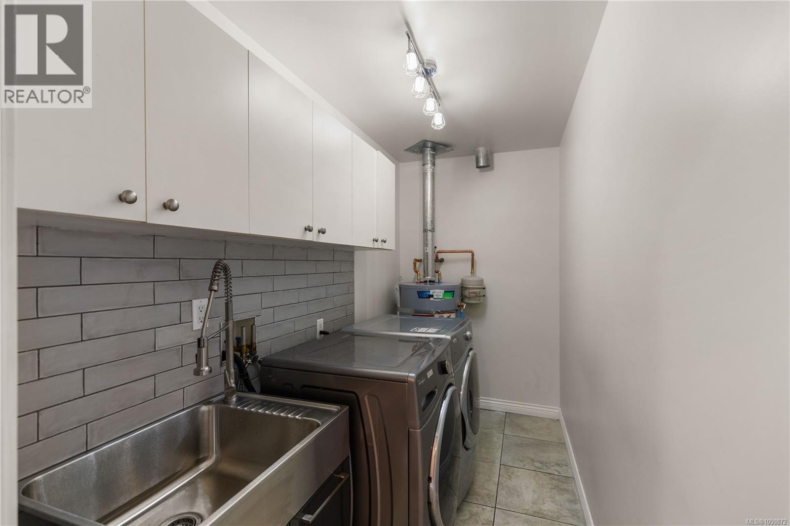 3908A Ascot Dr - 40