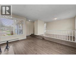Living room - 4004 79 Street Nw, Calgary, AB T3B2N8 Photo 8