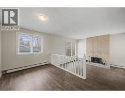 Primary Bedroom - 4004 79 Street Nw, Calgary, AB T3B2N8 Photo 9