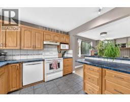 961 Ranchview Crescent NW - photo 9