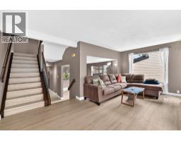 961 Ranchview Crescent NW - photo 15