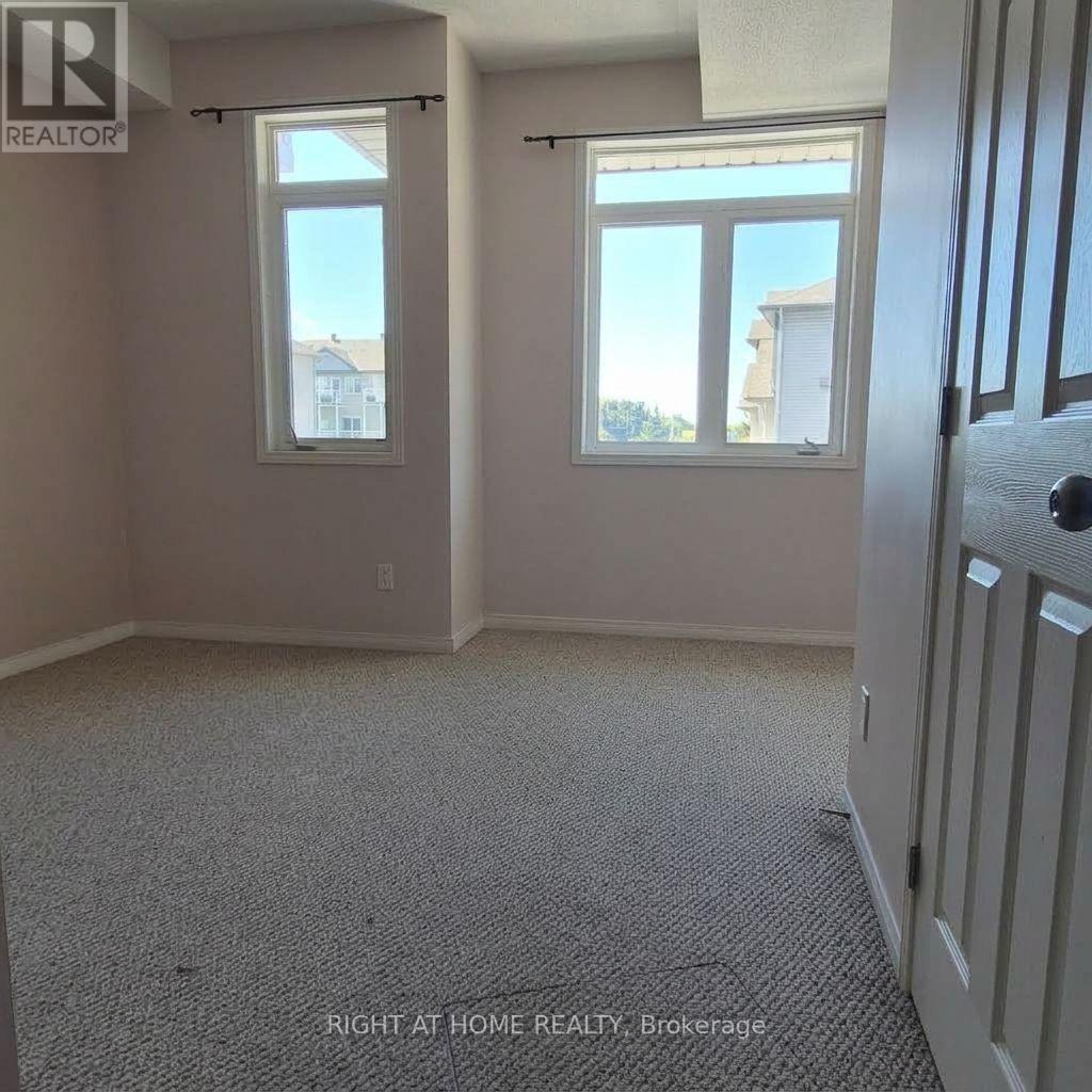 1046 REDTAIL PRIVATE, Ottawa — photo 6