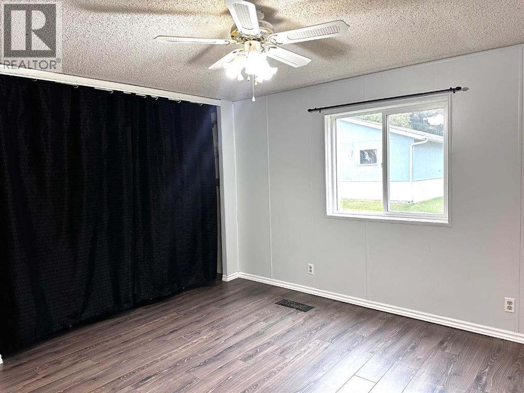 Listing photo – 207 Percy Street, Bittern Lake