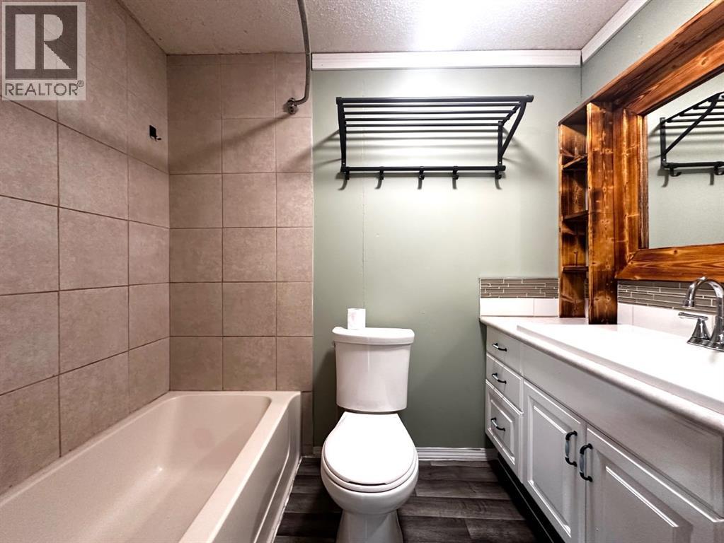 Listing photo – 207 Percy Street, Bittern Lake