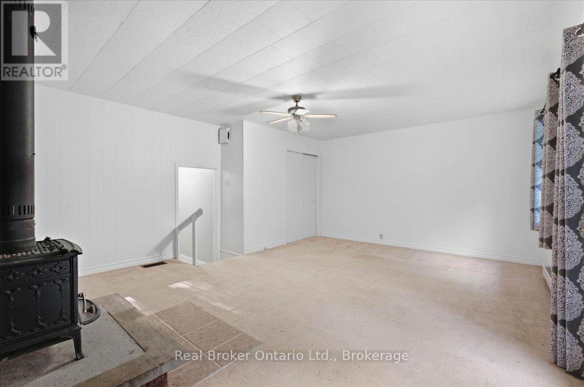 36 ASH STREET - 20