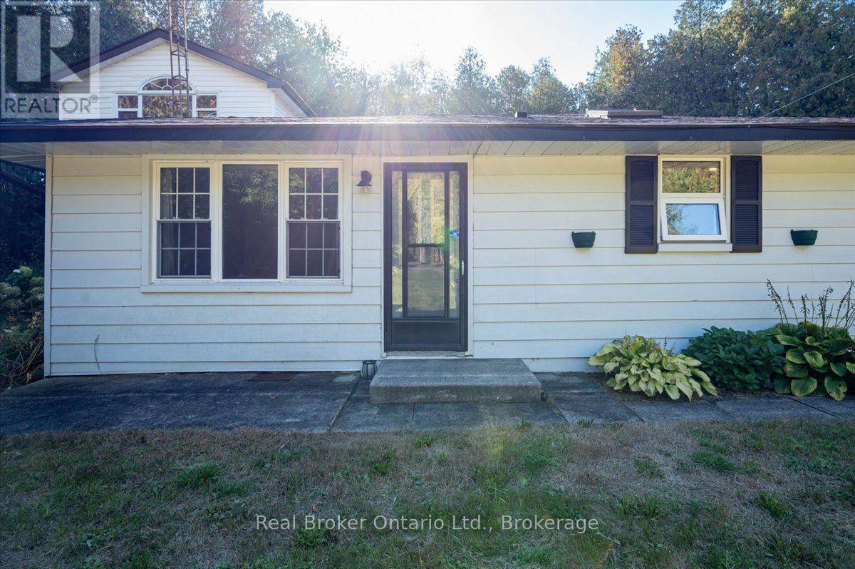 36 ASH STREET, Guelph/Eramosa (Eden Mills) — photo 4