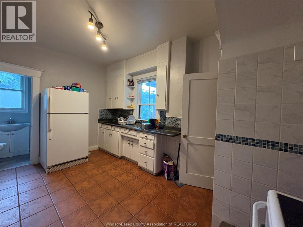 343 RANDOLPH AVENUE Unit# ROOM 1, Windsor — photo 4