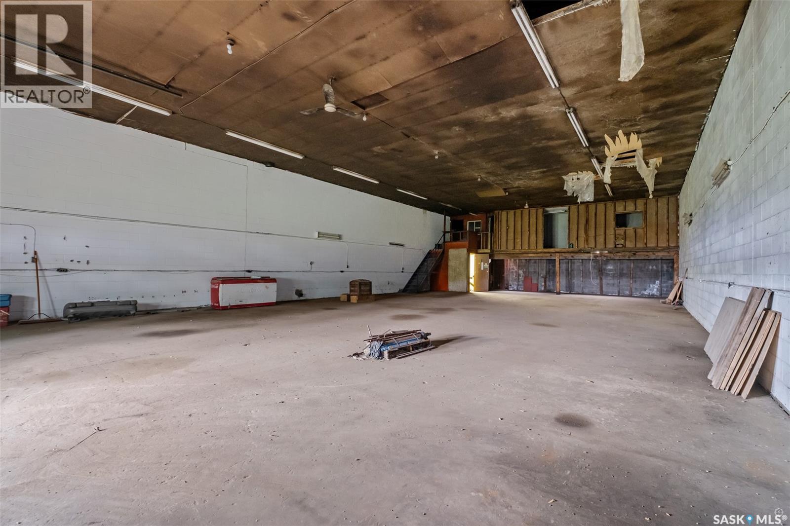 Irvine Street Industrial Property, Buckland Rm No. 491 — photo 3