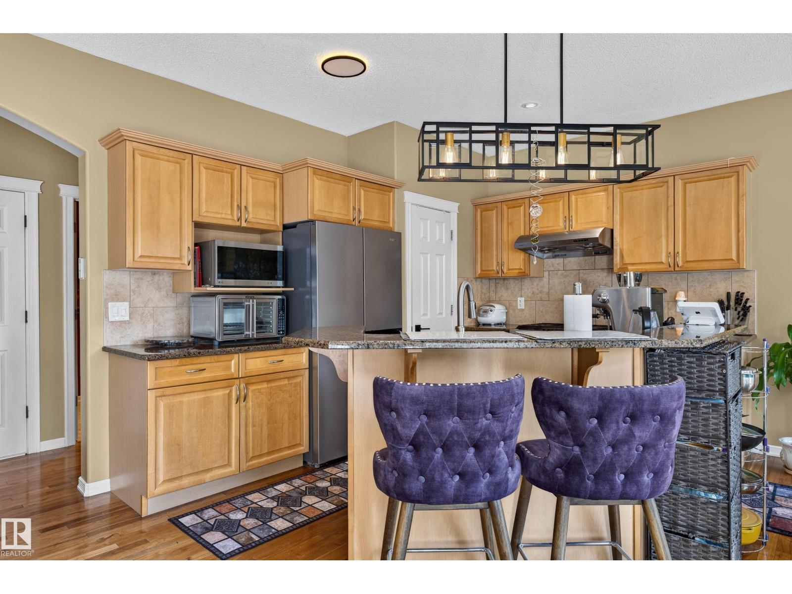 20435 56 AV NW photo 10