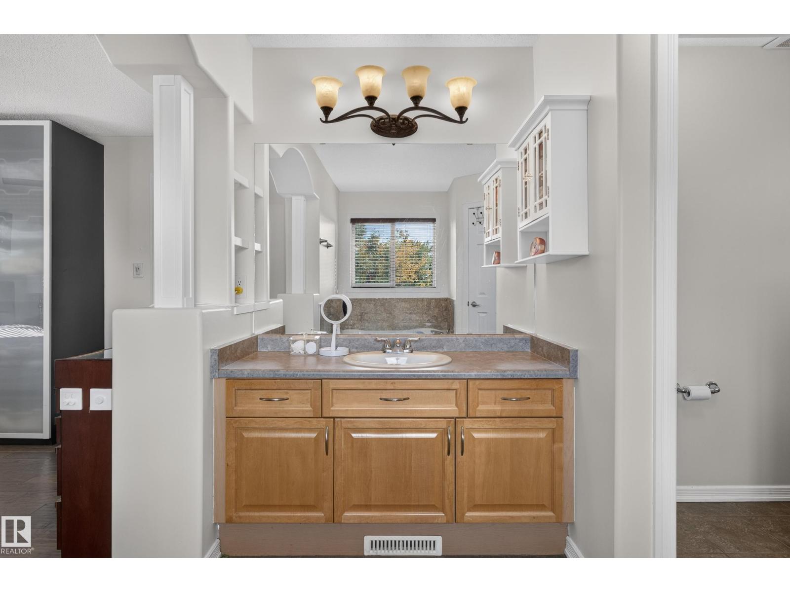 20435 56 AV NW photo 26