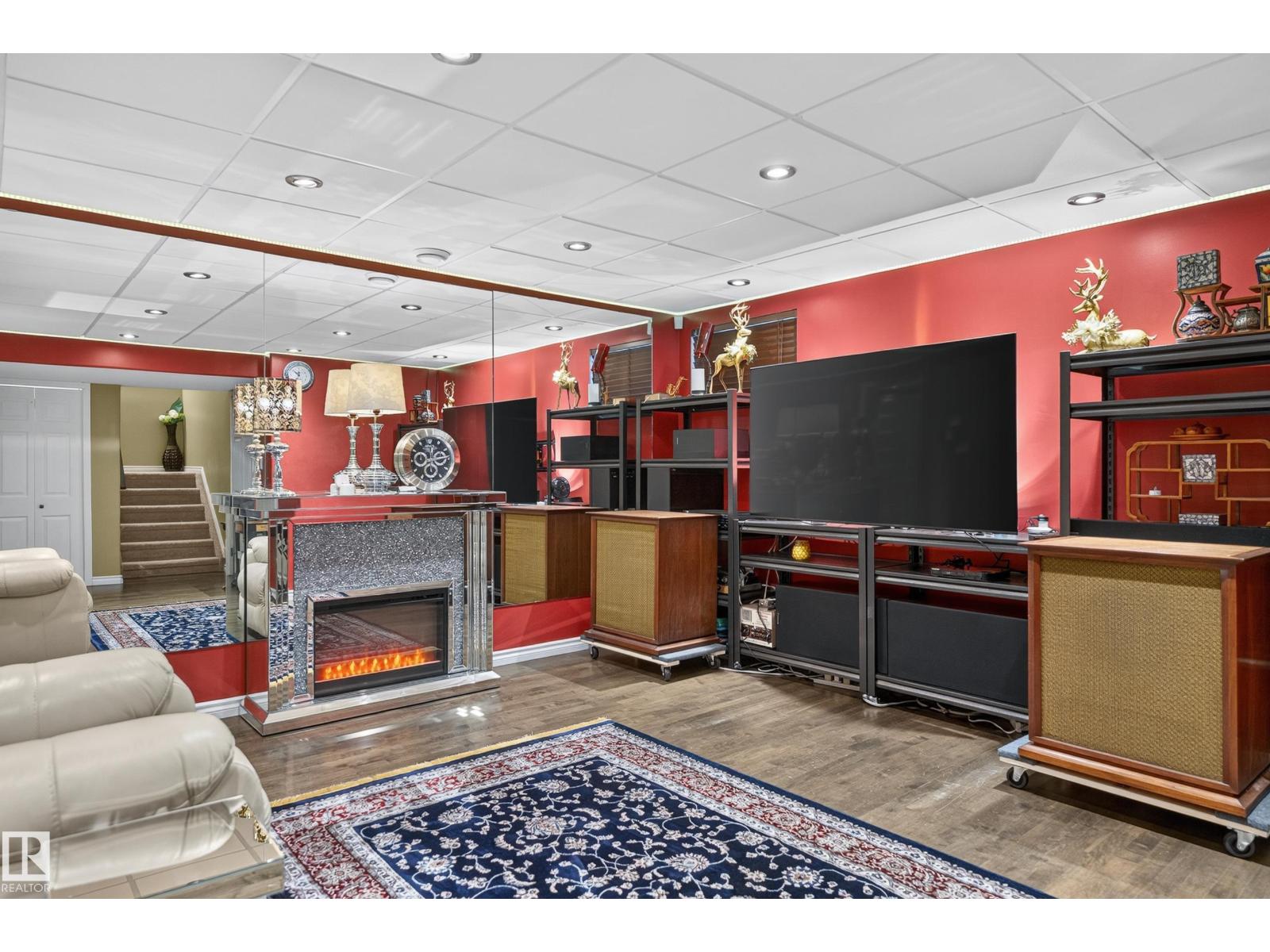 20435 56 AV NW photo 32