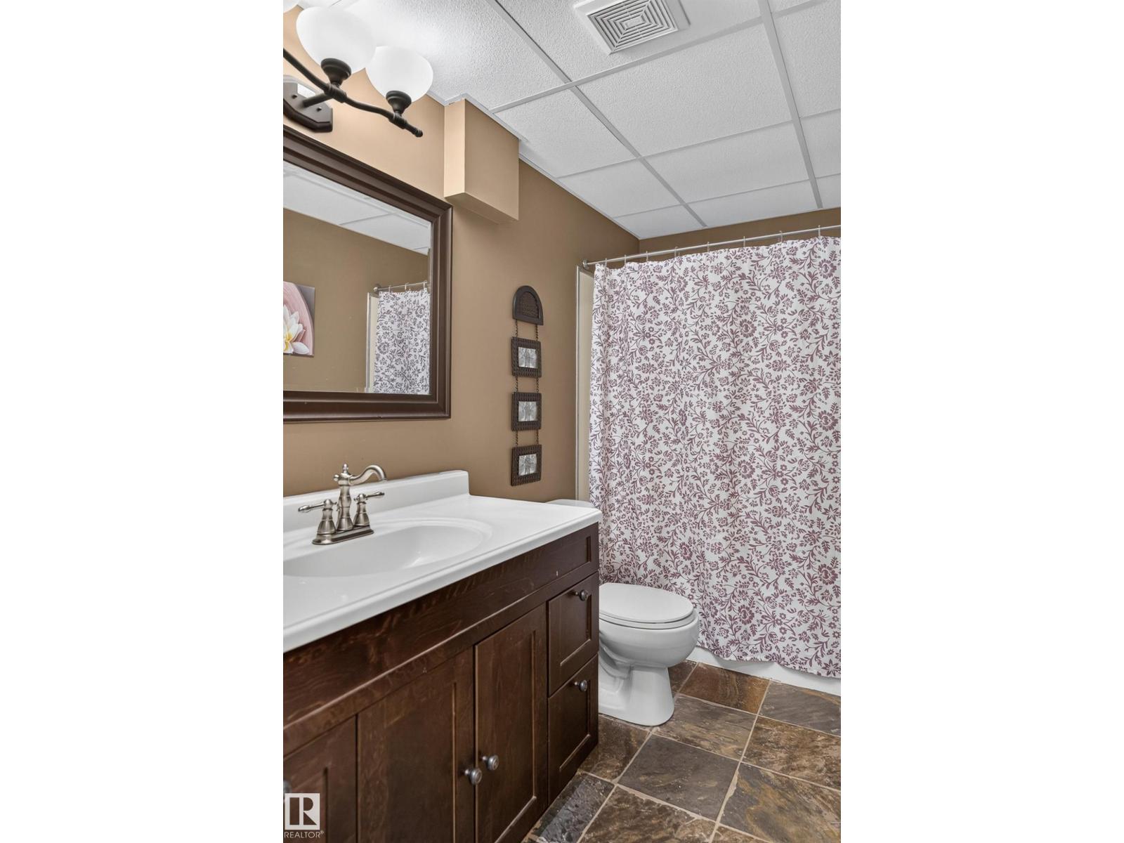 20435 56 AV NW photo 36
