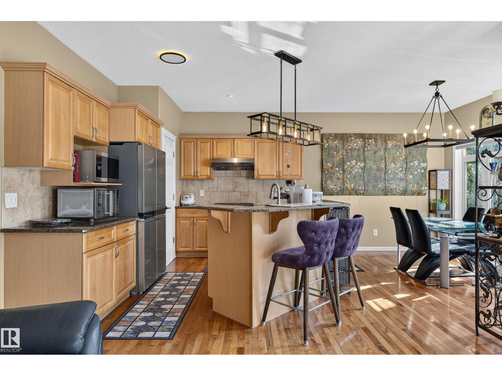 20435 56 AV NW photo 9