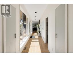 Living room - 1150 Oxford St, Victoria, BC V8V2V3 Photo 17