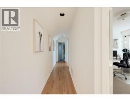 1150 Oxford St, Victoria, BC V8V2V3 Photo 54