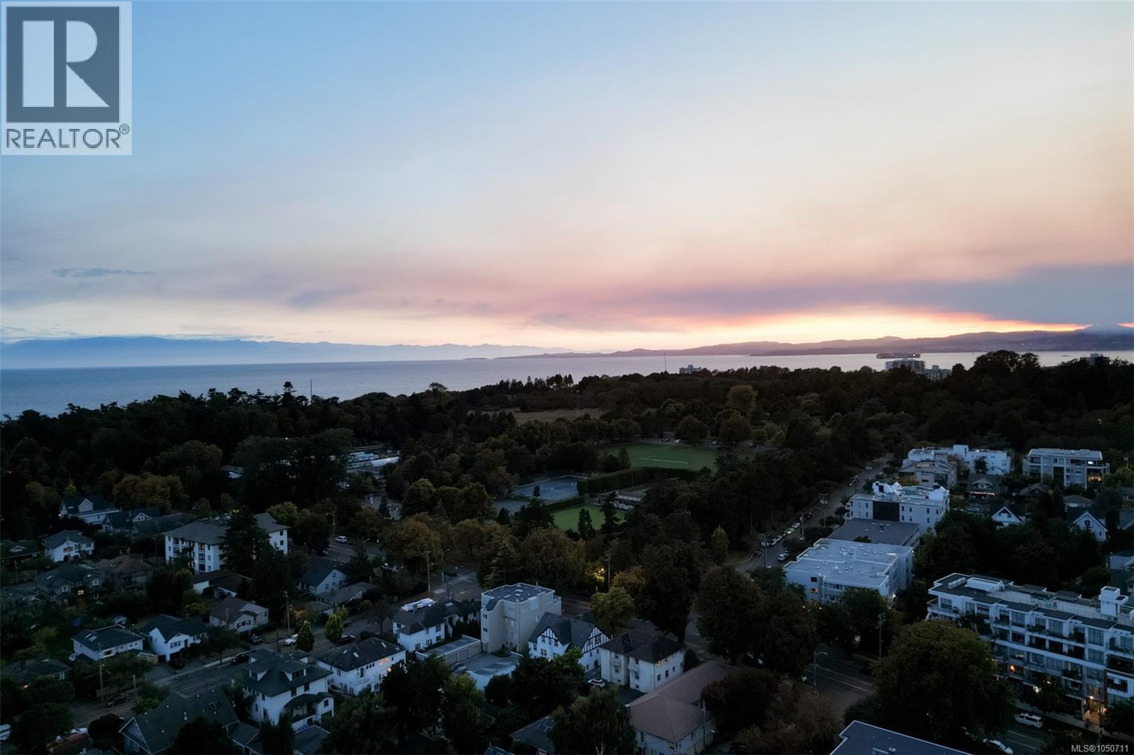 1150 Oxford St, Victoria