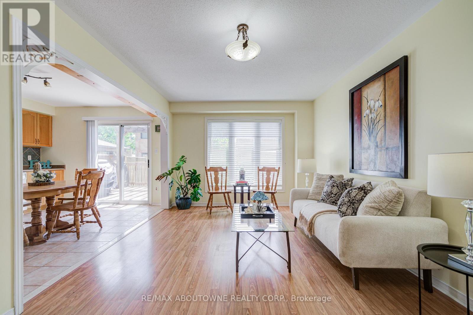 5128 FALCONCREST DRIVE, Burlington (Uptown) — photo 11